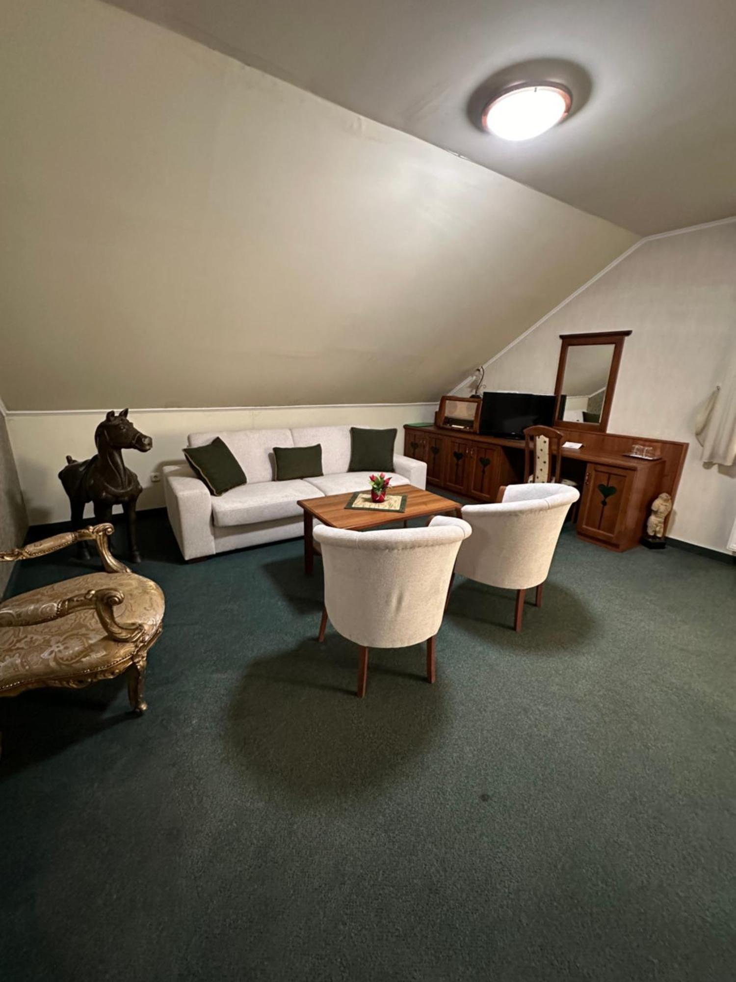 Kigyosi Csarda & Panzio Bed & Breakfast Fulopszallas ภายนอก รูปภาพ