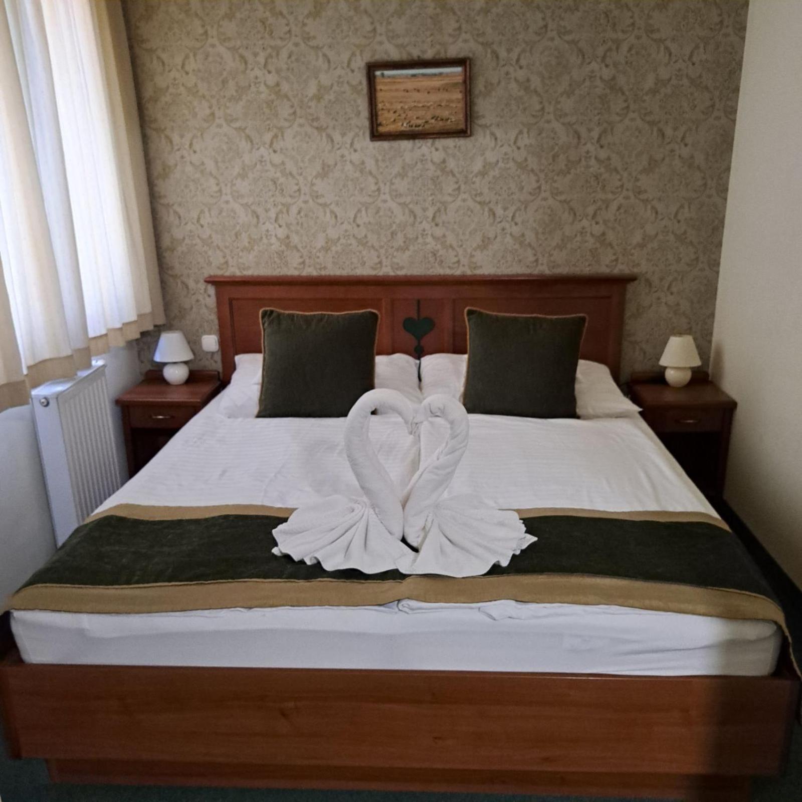 Kigyosi Csarda & Panzio Bed & Breakfast Fulopszallas ภายนอก รูปภาพ