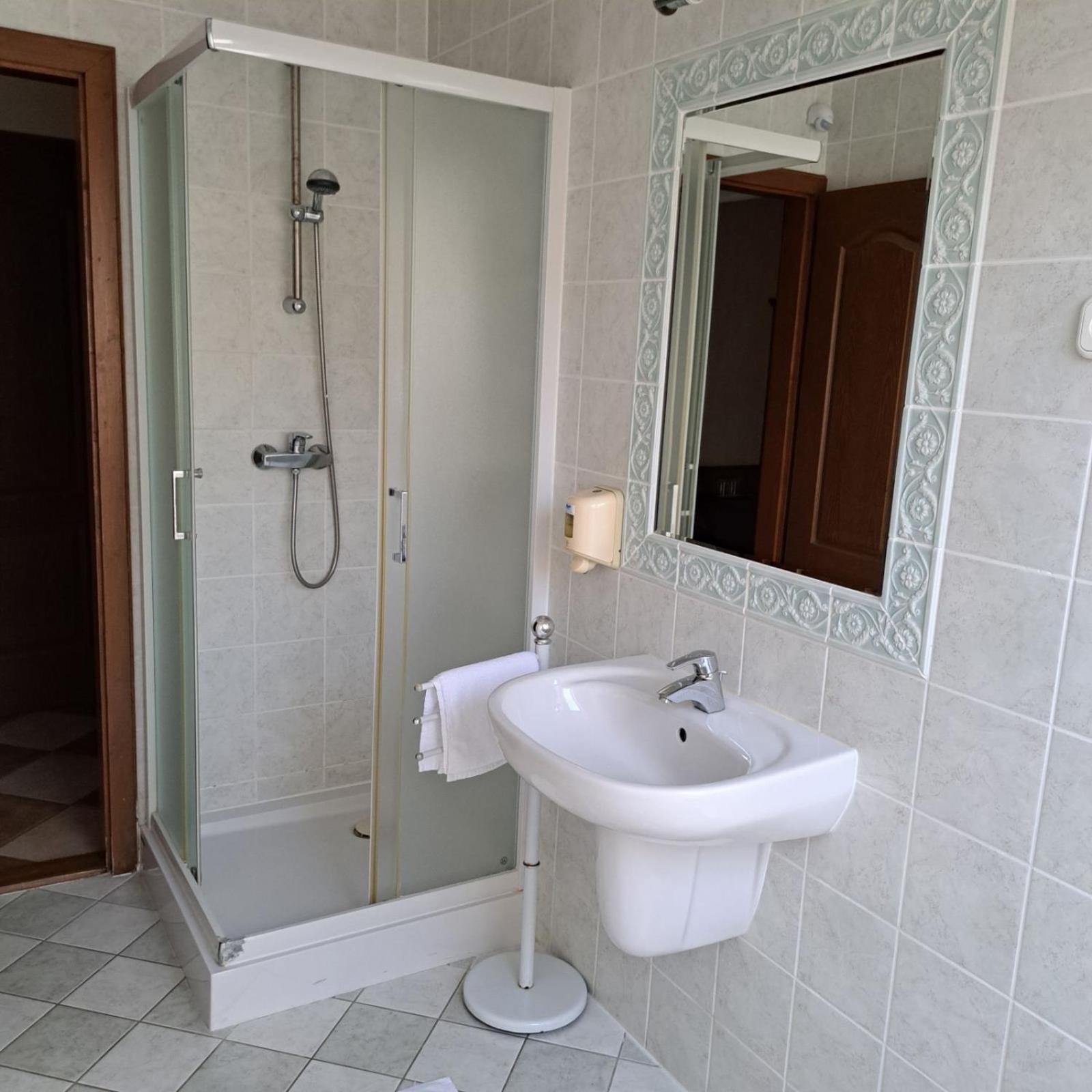 Kigyosi Csarda & Panzio Bed & Breakfast Fulopszallas ภายนอก รูปภาพ