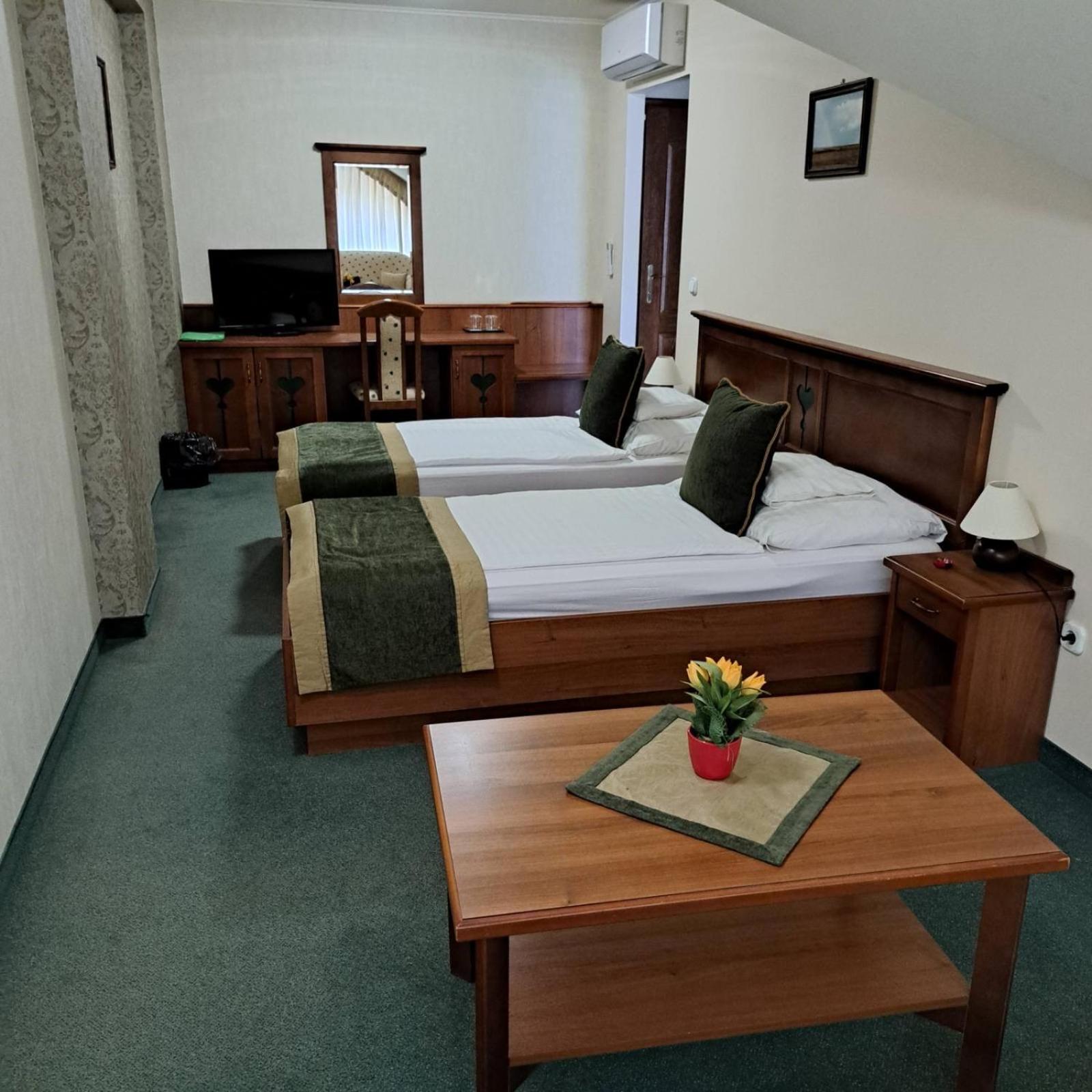 Kigyosi Csarda & Panzio Bed & Breakfast Fulopszallas ภายนอก รูปภาพ