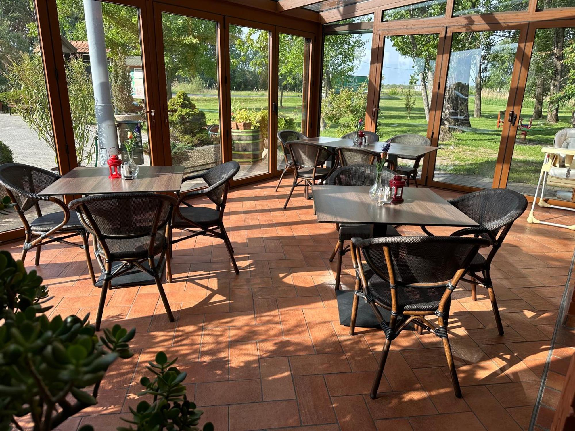 Kigyosi Csarda & Panzio Bed & Breakfast Fulopszallas ภายนอก รูปภาพ